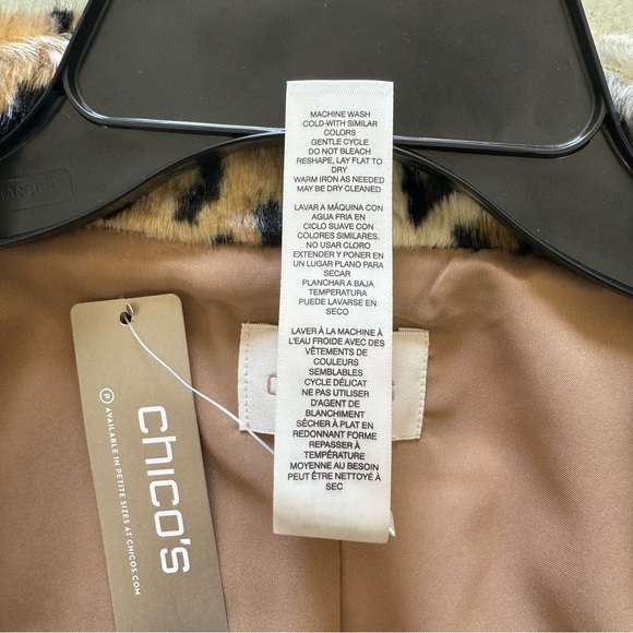 New! Women’s Chico’s Animal Faux Fur Collar Swing Jacket In Toast Tan NWT - Picture 9 of 9
